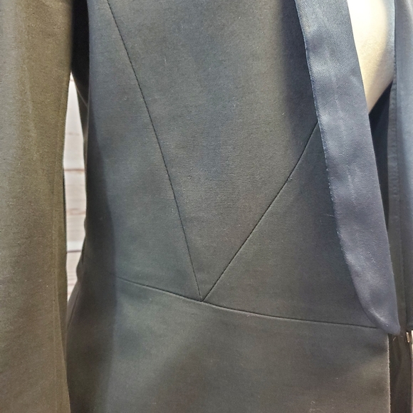 H&M black blazer - Picture 4 of 9